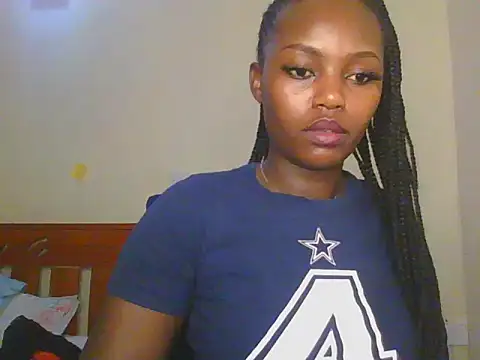 lunahit online show from June 4, 2026, 8:52 am