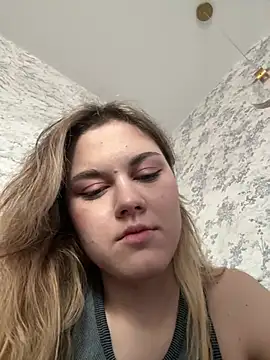 Snapshot of la_lisa_ chatting on June 12, 2026, 7:50 am la lisa online show from June 12, 2026, 7:50 am