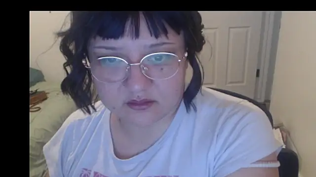 Snapshot of MaevenNectar chatting on July 17, 2026, 1:47 am MaevenNectar online show from July 17, 2026, 1:47 am