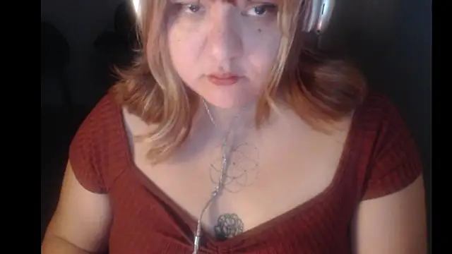 Snapshot of MaevenNectar chatting on June 12, 2026, 11:08 am MaevenNectar online show from June 12, 2026, 11:08 am