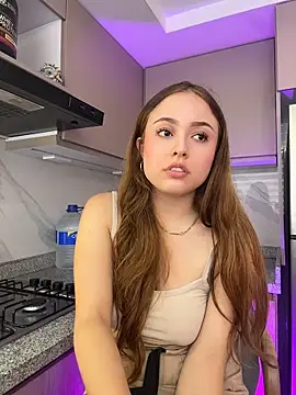 MiaParker28 online show from May 24, 2026, 5:46 pm