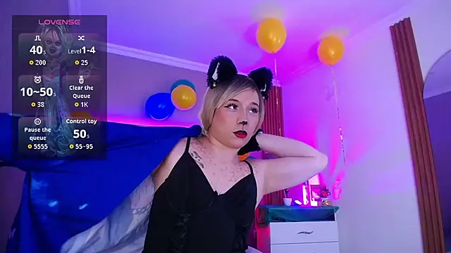 Snapshot of Tiffany_Valentiine chatting on June 26, 2026, 10:37 pm Tiffany Valentiine online show from June 26, 2026, 10:37 pm
