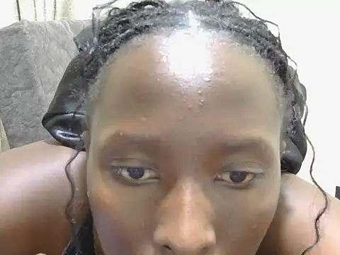 Snapshot of hollymolly19 chatting on May 16, 2026, 3:11 pm hollymolly19 online show from May 16, 2026, 3:11 pm