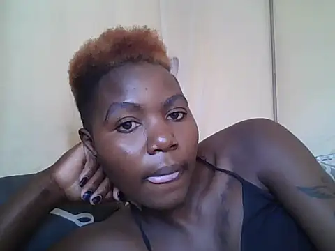 Snapshot of fatpusy002 chatting on June 15, 2026, 12:27 pm fatpusy002 online show from June 15, 2026, 12:27 pm