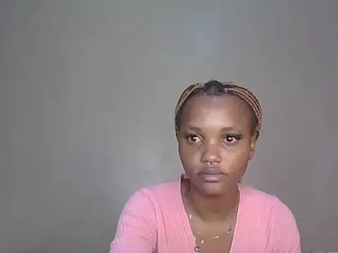Snapshot of PrettyT5 chatting on June 22, 2026, 5:59 am PrettyT5 online show from June 22, 2026, 5:59 am