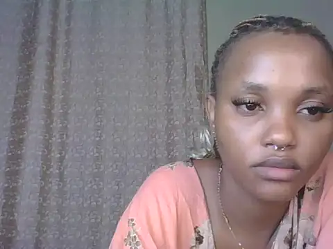 Snapshot of PrettyT5 chatting on June 28, 2026, 5:52 pm PrettyT5 online show from June 28, 2026, 5:52 pm