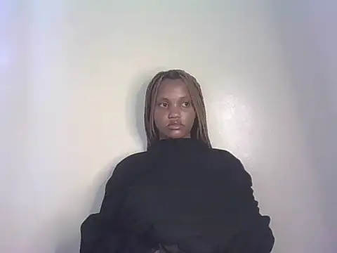 Snapshot of PrettyT5 chatting on July 8, 2026, 8:26 am PrettyT5 online show from July 8, 2026, 8:26 am