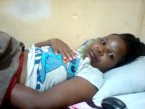 Snapshot of Camilla-Sweets chatting on June 22, 2026, 2:17 am Camilla-Sweets online show from June 22, 2026, 2:17 am