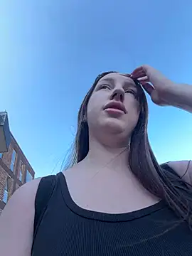 Snapshot of DoloresXO chatting on July 13, 2026, 4:06 pm DoloresXO online show from July 13, 2026, 4:06 pm