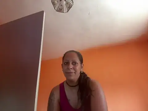 wildfarmbabe online show from June 17, 2026, 12:26 pm