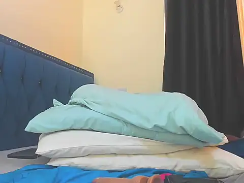 Snapshot of Miss_Orgasm48 chatting on June 3, 2026, 5:41 am Miss Orgasm48 online show from June 3, 2026, 5:41 am