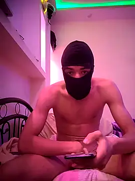 Ryaan20145 online show from May 16, 2026, 2:05 pm