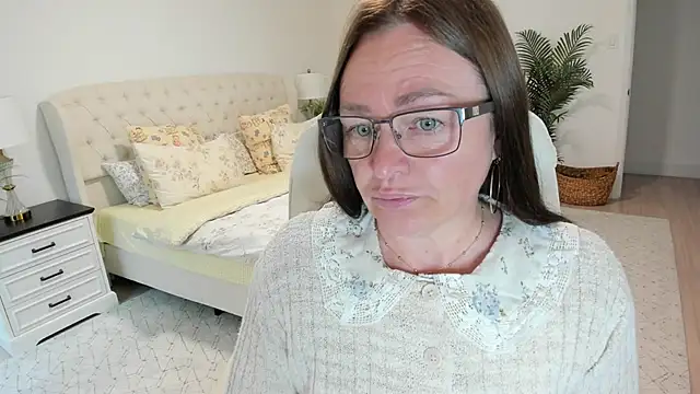 Vika73 online show from May 26, 2026, 11:30 am
