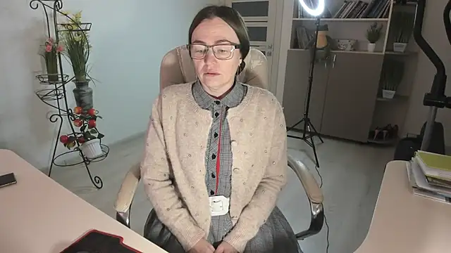 Vika73 online show from February 4, 2026, 6:08 am