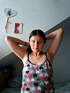 Snapshot of Yeras_ chatting on June 10, 2026, 2:07 pm Yeras online show from June 10, 2026, 2:07 pm