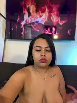 Snapshot of MiaLane3 chatting on July 4, 2026, 1:48 pm MiaLane3 online show from July 4, 2026, 1:48 pm