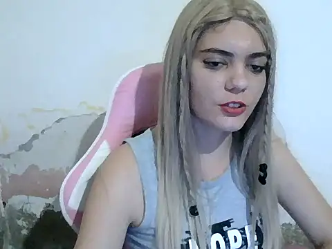 Snapshot of Angel_Ristoww chatting on May 22, 2026, 9:02 pm Angel Ristoww online show from May 22, 2026, 9:02 pm