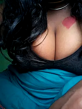 Tamil-ammukutty18 online show from July 6, 2026, 7:26 am