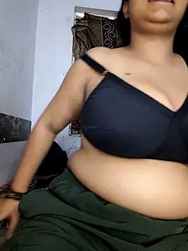 Snapshot of HottyAyesha chatting on June 10, 2026, 8:37 am HottyAyesha online show from June 10, 2026, 8:37 am