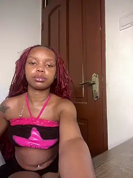 sexyie caramel online show from June 3, 2026, 9:19 pm