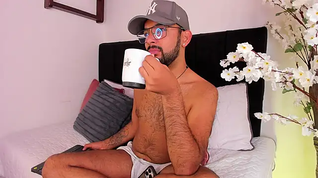 Paulo Dasilva  online show from June 4, 2026, 1:16 pm
