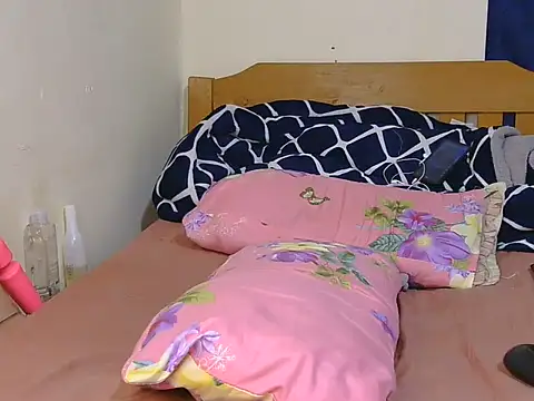 Snapshot of beryl_lady chatting on June 25, 2026, 5:40 pm beryl lady online show from June 25, 2026, 5:40 pm