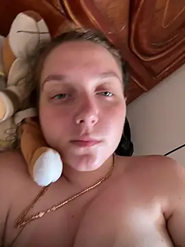 Snapshot of Loulou_fck chatting on July 6, 2026, 1:51 pm Loulou fck online show from July 6, 2026, 1:51 pm