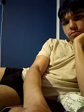 Snapshot of Hammerstyle16 chatting on May 22, 2026, 8:40 pm Hammerstyle16 online show from May 22, 2026, 8:40 pm