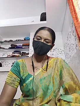 Snapshot of madhushree143 chatting on July 17, 2026, 5:04 am madhushree143 online show from July 17, 2026, 5:04 am