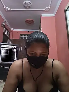 Snapshot of Miss_kirtii chatting on June 15, 2026, 6:07 pm Miss kirtii online show from June 15, 2026, 6:07 pm