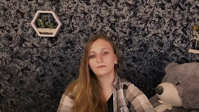 Snapshot of Jenny_smille_ chatting on May 20, 2026, 9:28 am Jenny smille online show from May 20, 2026, 9:28 am