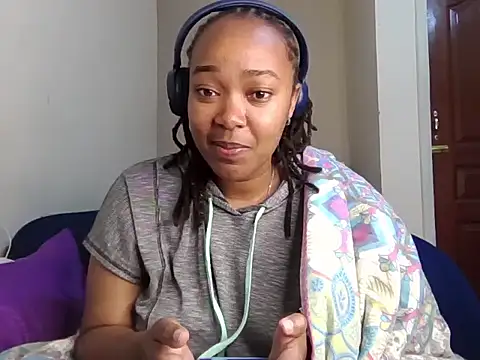 Snapshot of atara_seren chatting on June 16, 2026, 7:36 pm atara seren online show from June 16, 2026, 7:36 pm
