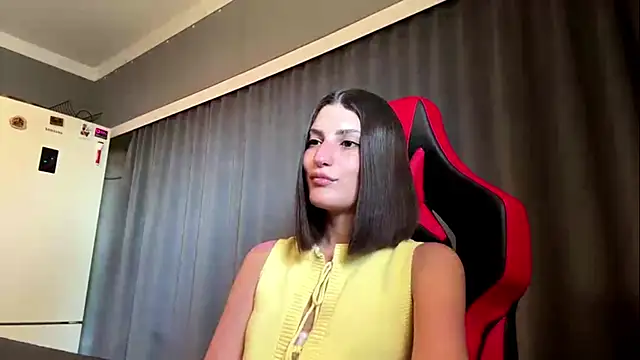 Snapshot of MichelleNicolee chatting on June 6, 2026, 11:26 am MichelleNicolee online show from June 6, 2026, 11:26 am