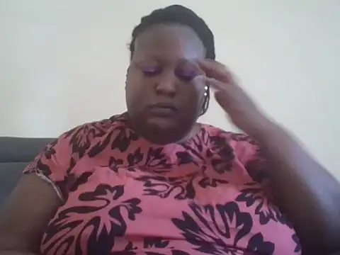 Snapshot of fat_ebonyqueen chatting on June 14, 2026, 7:42 am fat ebonyqueen online show from June 14, 2026, 7:42 am