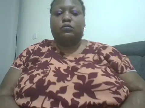 Snapshot of fat_ebonyqueen chatting on June 24, 2026, 8:17 pm fat ebonyqueen online show from June 24, 2026, 8:17 pm