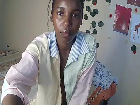 Snapshot of Imani- chatting on June 25, 2026, 7:13 am Imani- online show from June 25, 2026, 7:13 am
