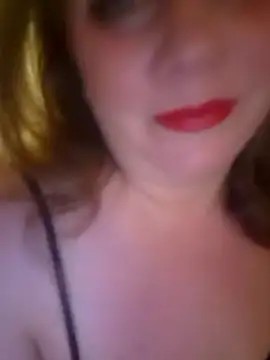 Bigtittymilkmommy online show from June 21, 2026, 5:35 am