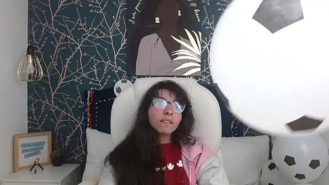 Allyshon  online show from June 12, 2026, 7:33 pm