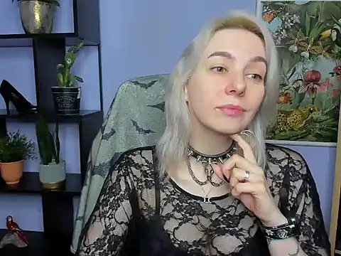 Snapshot of velvetanne chatting on June 4, 2026, 6:29 am velvetanne online show from June 4, 2026, 6:29 am