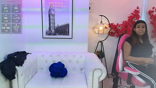 Stephany triana online show from May 26, 2026, 3:37 am