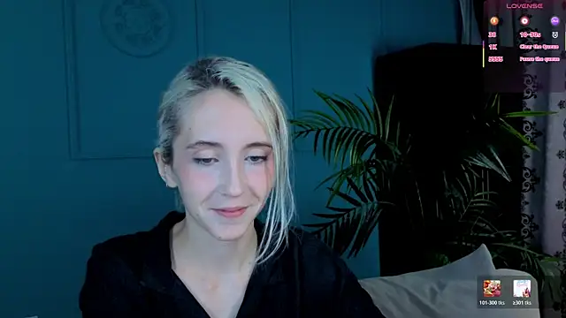 Snapshot of Elen__Moore chatting on July 20, 2026, 5:59 am Elen Moore online show from July 20, 2026, 5:59 am