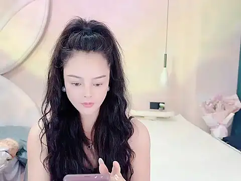 Snapshot of wxy-Lov chatting on May 19, 2026, 9:27 am wxy-Lov online show from May 19, 2026, 9:27 am