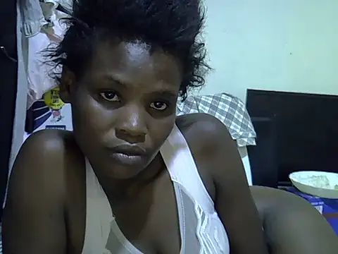 Snapshot of cute_aliyah chatting on June 6, 2026, 1:05 pm cute aliyah online show from June 6, 2026, 1:05 pm