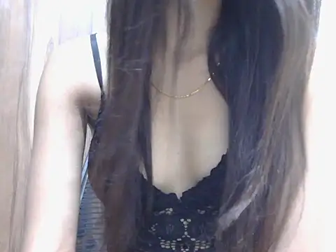 Snapshot of Kirra_67 chatting on July 13, 2026, 11:59 pm Kirra 67 online show from July 13, 2026, 11:59 pm