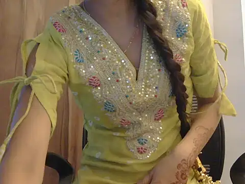 Snapshot of Kirra_67 chatting on July 7, 2026, 5:16 pm Kirra 67 online show from July 7, 2026, 5:16 pm