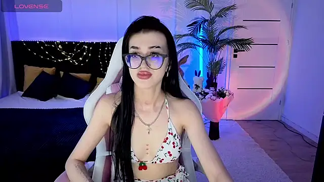 Ariella Me online show from June 28, 2026, 6:47 pm