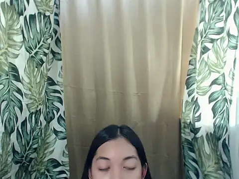 itsme gwen online show from June 5, 2026, 6:52 am