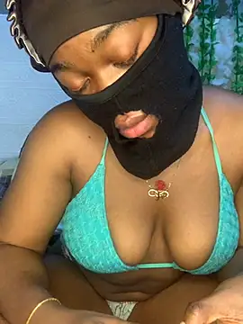 Snapshot of Blackghana2 chatting on July 9, 2026, 1:17 am Blackghana2 online show from July 9, 2026, 1:17 am