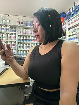 Snapshot of ISABELLA__LUNA chatting on June 18, 2026, 2:00 pm ISABELLA LUNA online show from June 18, 2026, 2:00 pm