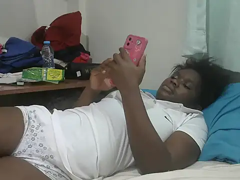ebony swit online show from June 3, 2026, 6:25 am